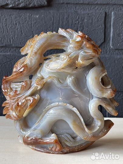 Мифологический китайский дракон. Агат