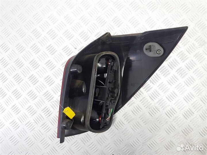 Фонарь задний левый Renault Laguna