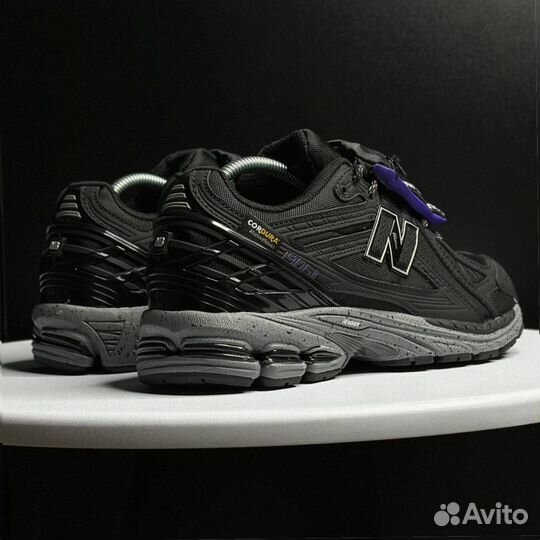 Кроссовки New Balance 1906R black