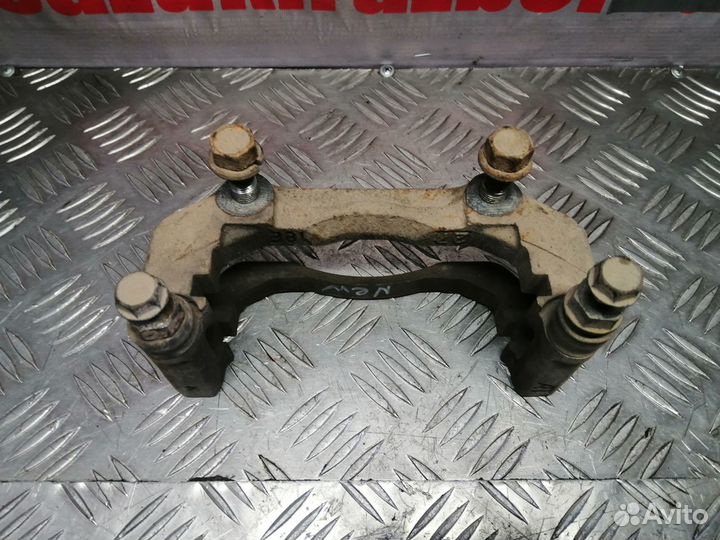 Скоба суппорта Suzuki Grand Vitara 05-15 г.в