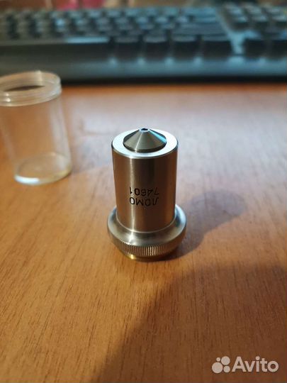 Объектив микроскопа ломо план 20 0.4