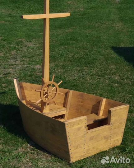 Корабль деревянный детский