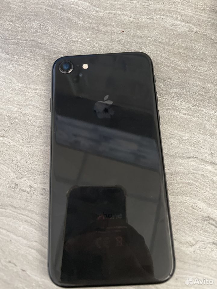 iPhone 8, 64 ГБ