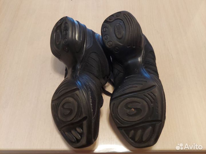 Джазовки для танцев чёрные 35 р