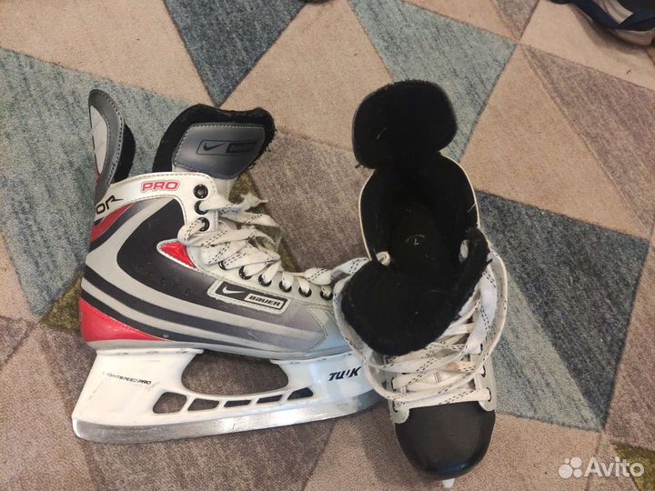 Хоккейные коньки Bauer Vapor Pro 41 размер