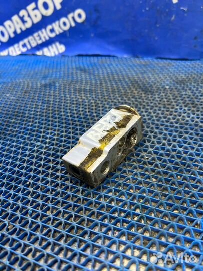 Клапан кондиционера Toyota Auris хэтчбек 1ZR 2007