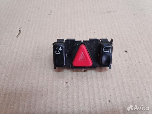 Кнопка аварийной сигнализации w210 E-class 611