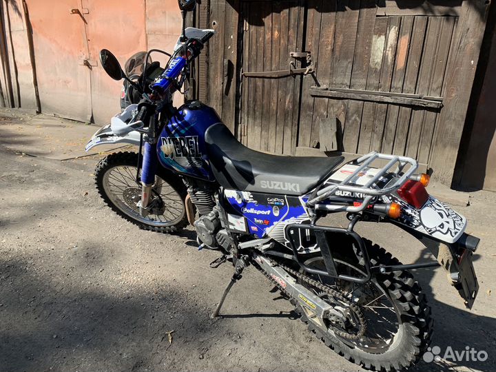 Suzuki Djebel 250