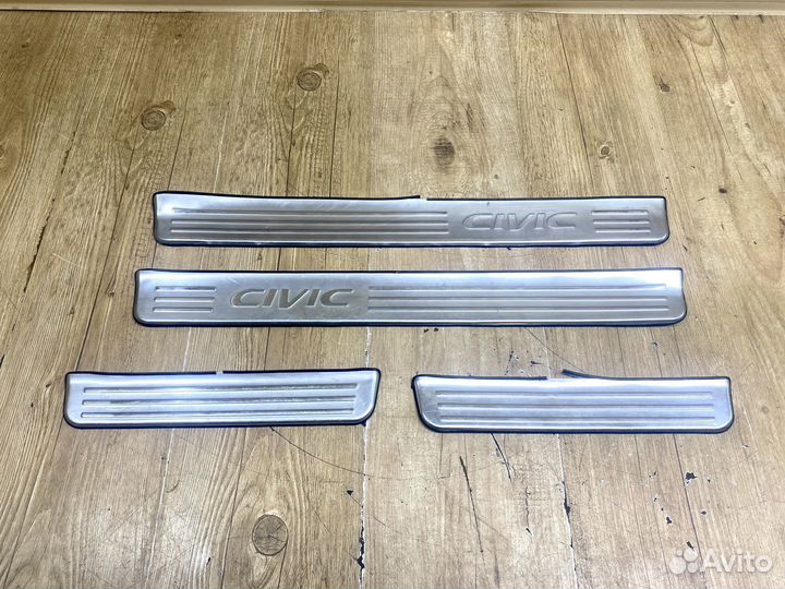 Накладки на пороги хром Honda Civic Ek3