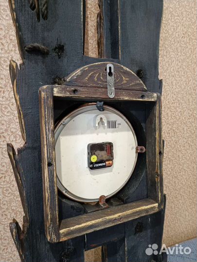 Часы настенные деревянные