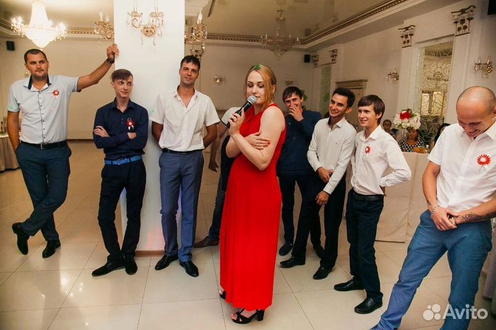 Ведущий на свадьбу