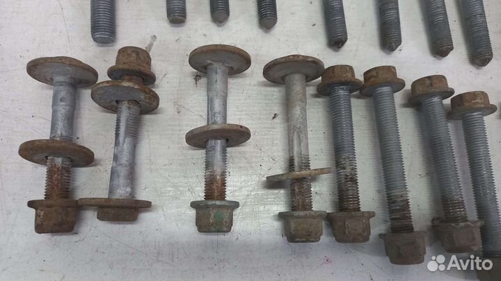 Болты задней подвески Volkswagen Tiguan 2