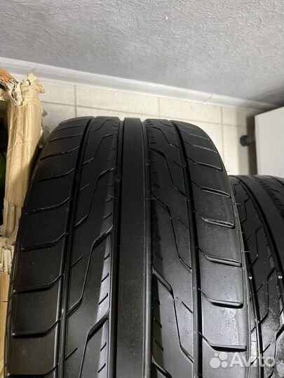 Toyo DRB 265/30 R19 93W