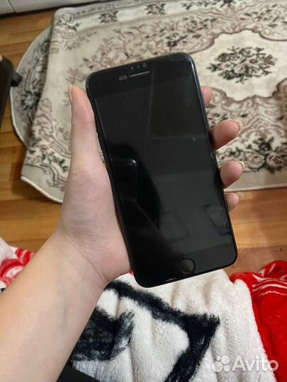 iPhone 8 Plus, 64 ГБ