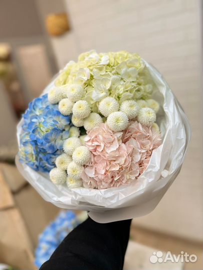 Гортензия и хризантема букет доставка