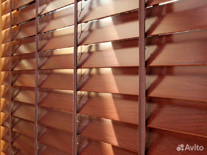 Деревянные жалюзи горизонтальные