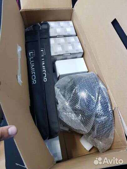 Продам свет для съемки macro 1000 2UU