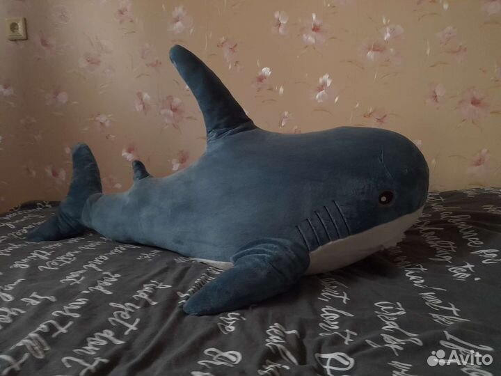 Плюшевая акула