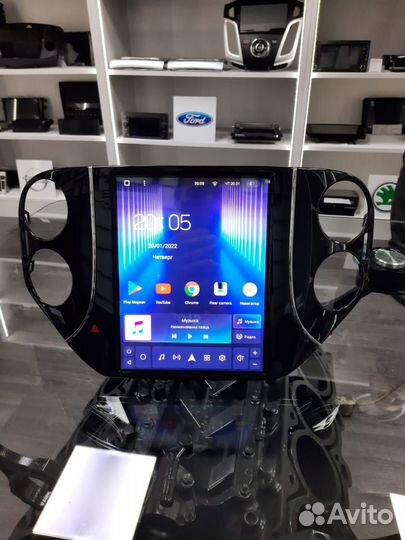 Штатная магнитола VW Tiguan 1 Tesla