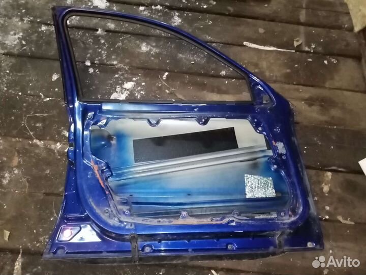 Дверь водительская пассат б5