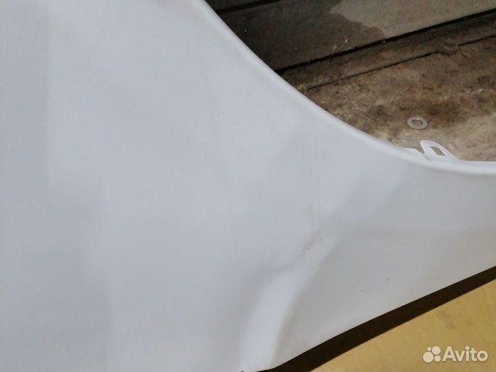 Крыло лада веста