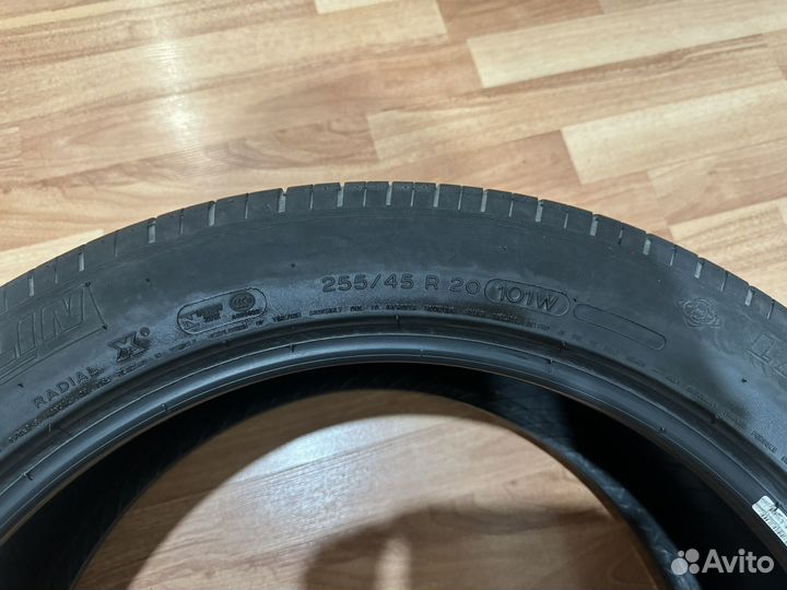 Michelin Latitude Sport 255/45 R20