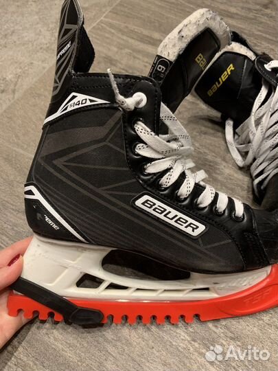 Хоккейные коньки bauer supreme s140