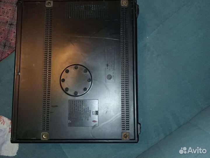 Катушечный магнитофон