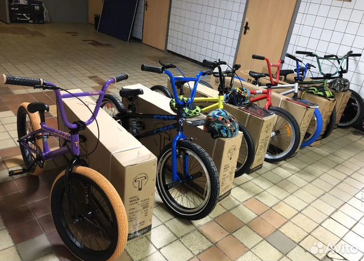 Трюковой велосипед BMX