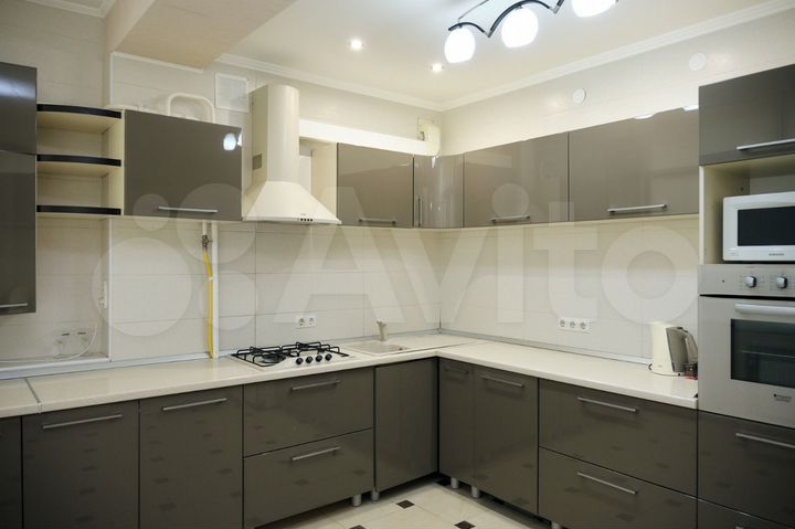 4-к. квартира, 136 м², 4/5 эт.