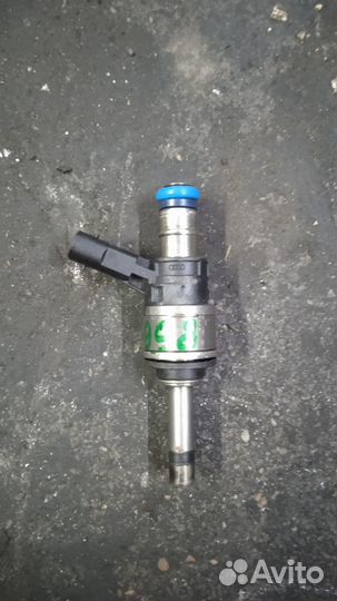 Форсунка топливная Ауди Audi A8 3,0 CRE