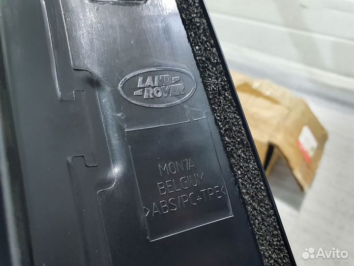 Накладка лобового стекла правая Discovery 4 новая