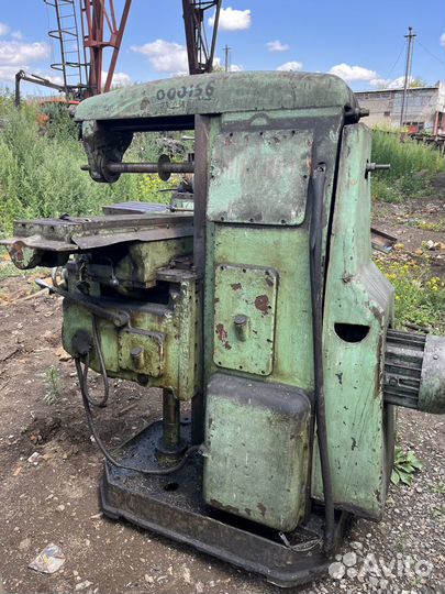 Продам фрезерный станок