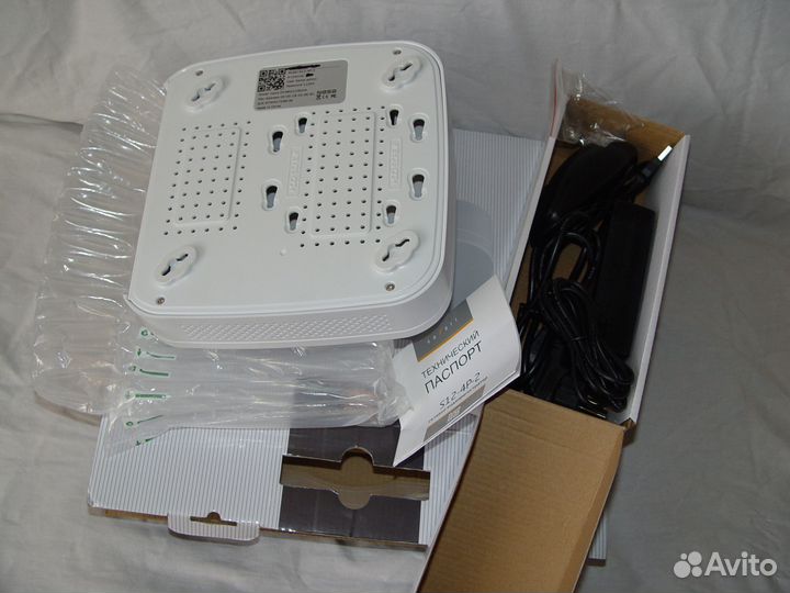 Сетевой IP-регистратор POE nesa safari S12-4P-2