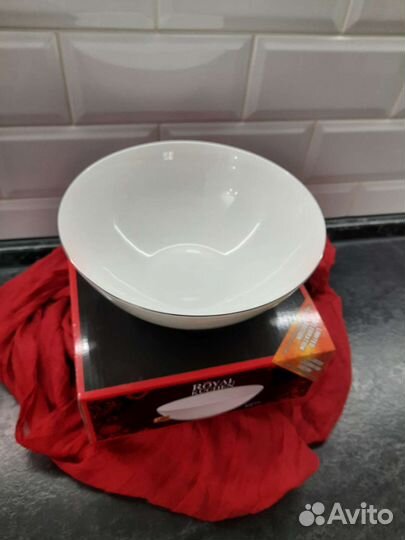 Салатник, тонкий фарфор, royal kuchen jysk IKEA