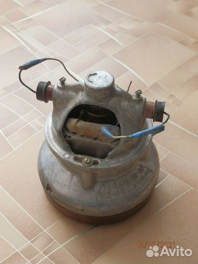 Двигатель от пылесоса 