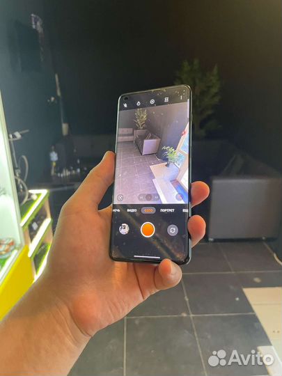 Телефон OnePlus 10 pro