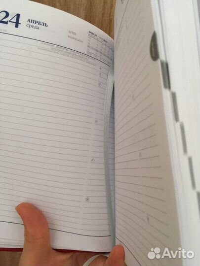 Блокнот ежедневник красный