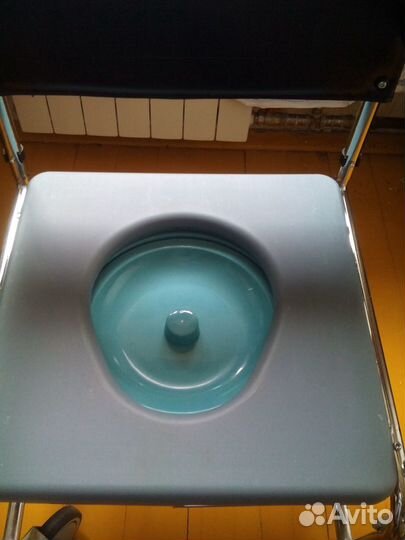 Санитарное кресло-каталка