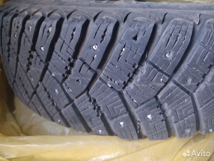 Goodyear Ultragrip Ice Arctic 175/65 R14