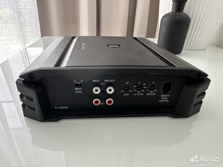 Усилитель для сабвуфера Alpine