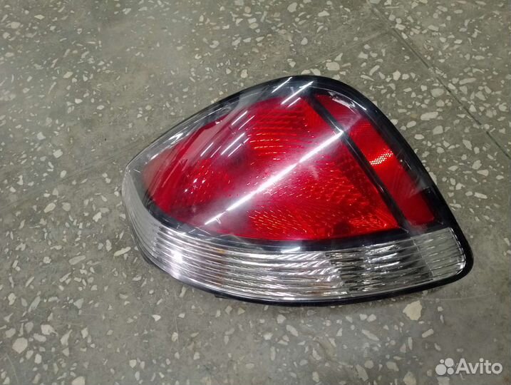 Фонарь задний правый Kia Rio 2