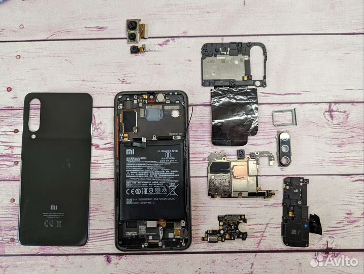 Xiaomi Mi 9 SE разборка