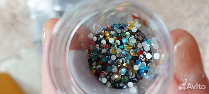 Стразы для ногтей