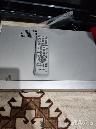 Видеомагнитофон Б/у