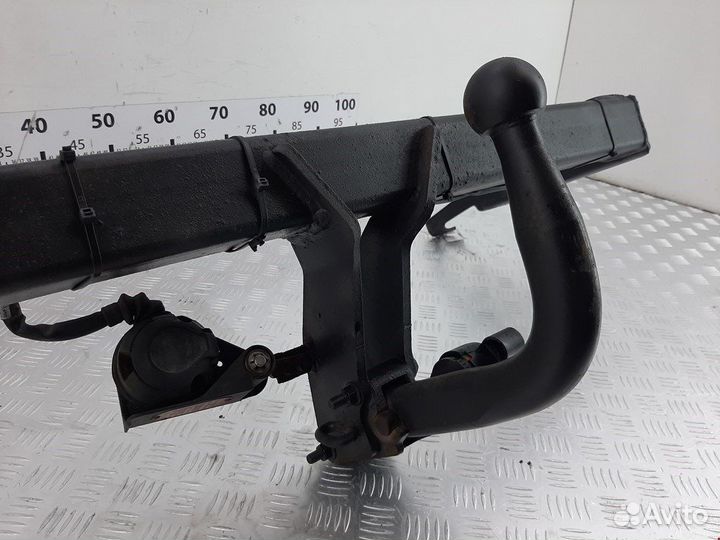 Фаркоп для Toyota Avensis 2 (T250)