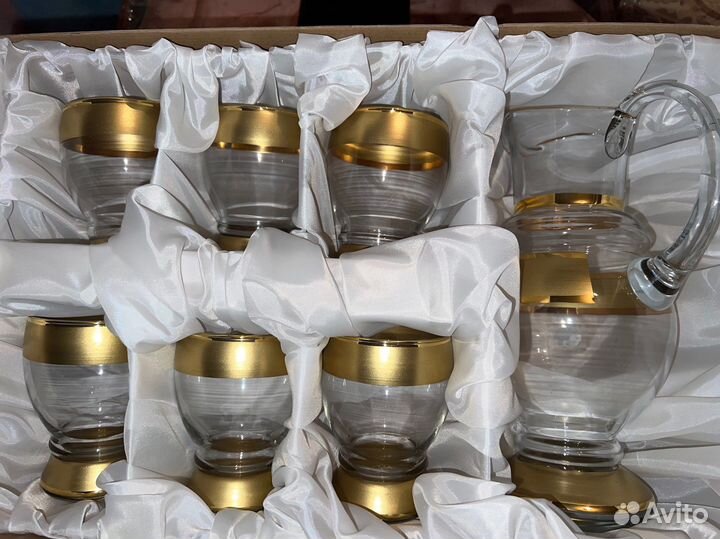 Графин со стаканами