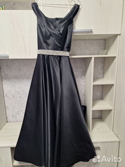Вечернее платье в пол размер 44-46