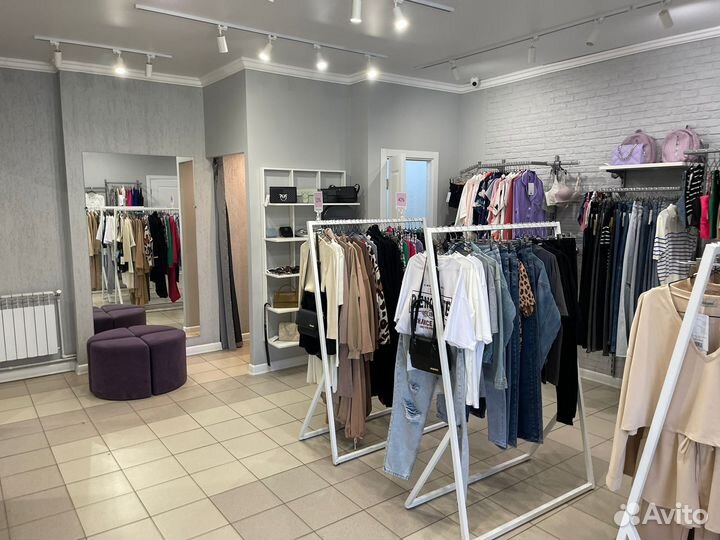 Готовый бизнес магазин женской одежды, шоурум