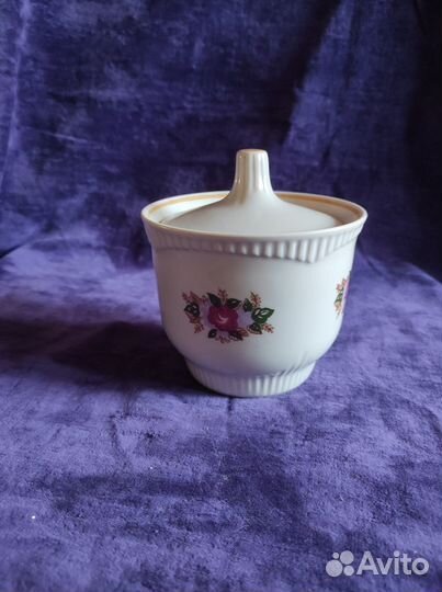 Сахарница и соусница